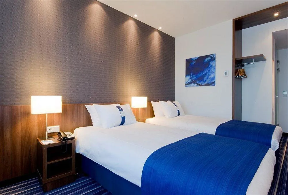 Holiday Inn Express Rotterdam - Central Station, An Ihg Hotel הולנד