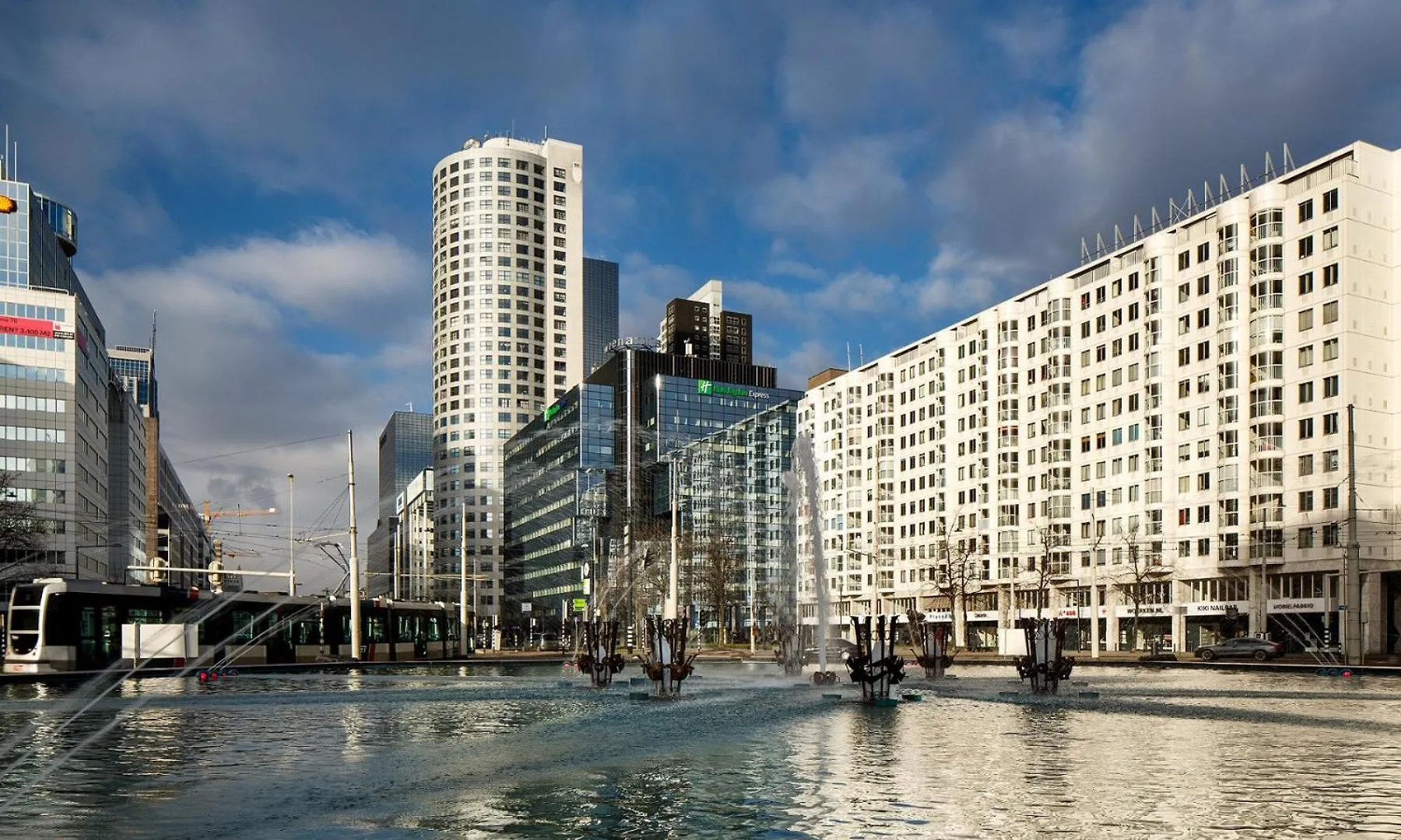 Holiday Inn Express Rotterdam - Central Station, An Ihg Hotel 3*,