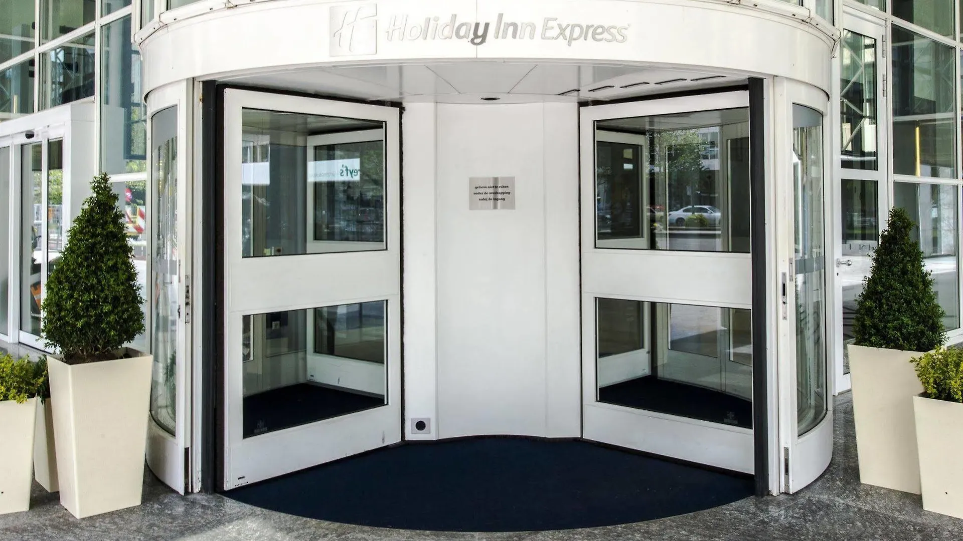 Holiday Inn Express Rotterdam - Central Station, An Ihg Hotel